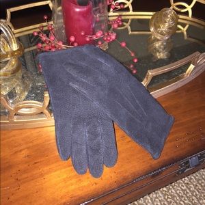 Women’s black suede gloves